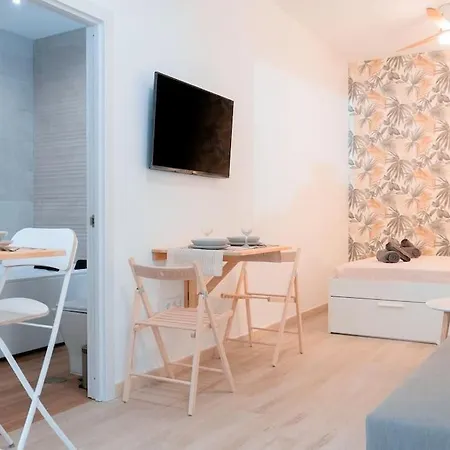 Acogedor Estudio En Triana Con Jacuzzi Y Wifi Apartamento